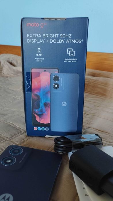 Чисто нов Motorola Moto g04 (64GB / 4GB RAM)