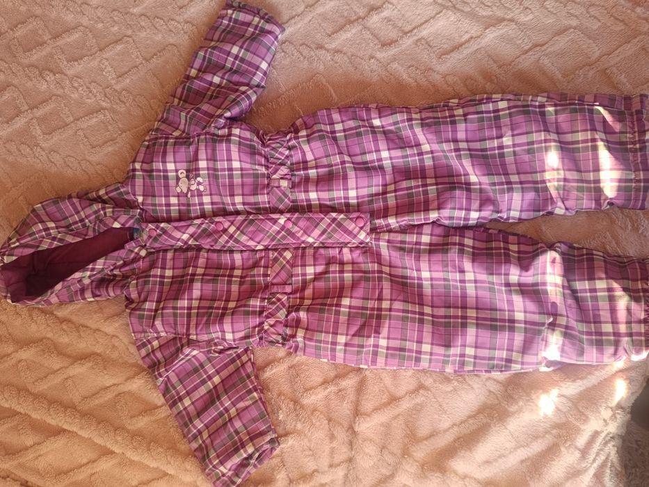 Продам детский комбинезон, осень весна