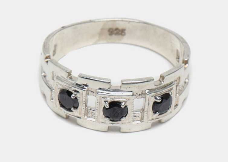 Kumush uzuk sotiladi proba 925