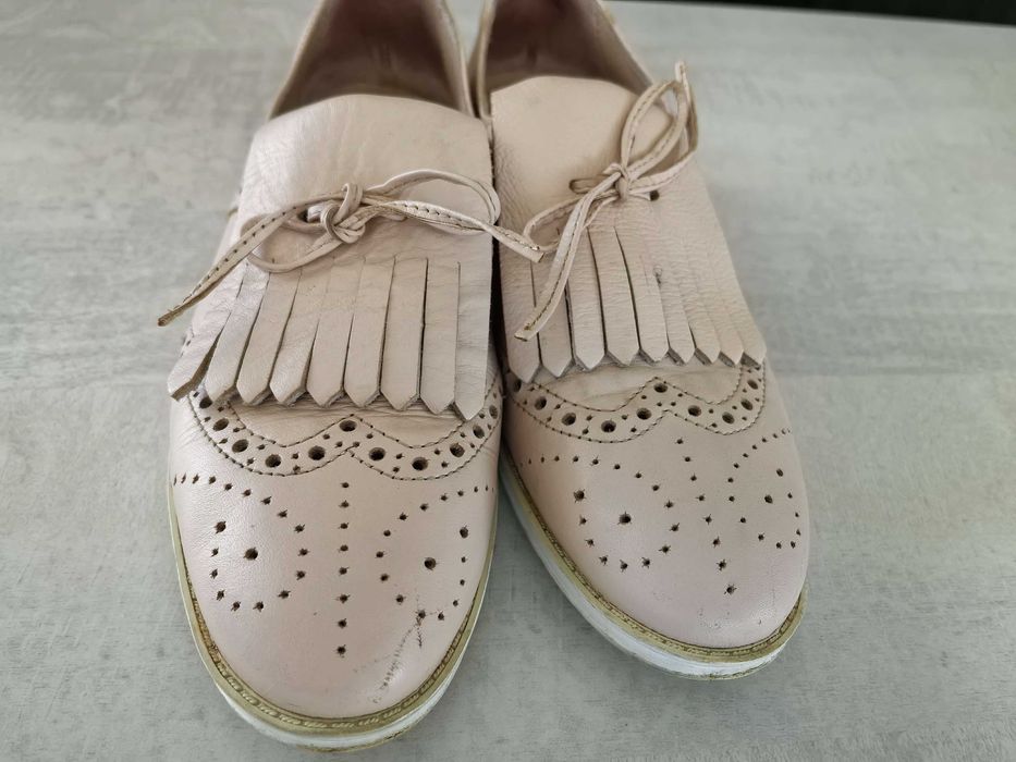 обувки с леки забележки