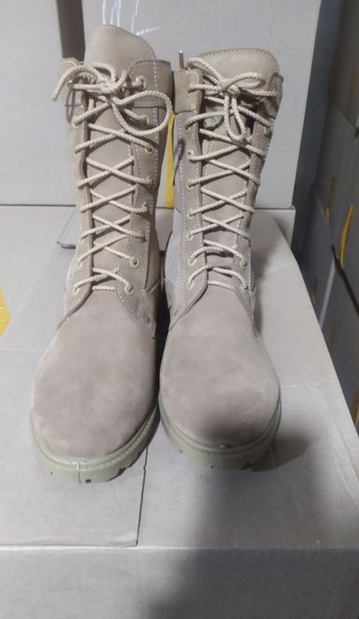 Ботинки с высокими берцами замшевые новые в количестве