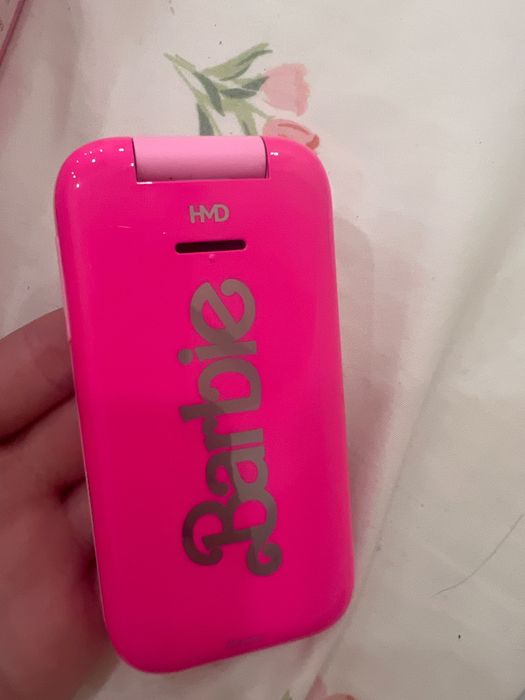 Барби флип фон HMD