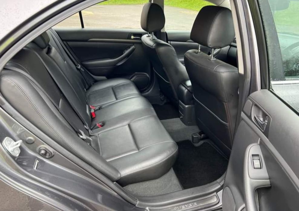 Dezmembrez Toyota Avensis T25 2.0 126 cp 2008