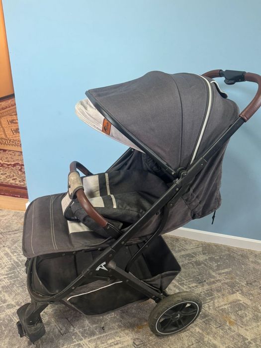 Коляска детская в отлично состояние