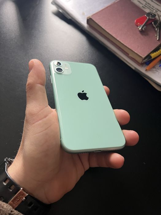 Iphone 11 128gb 72% battery