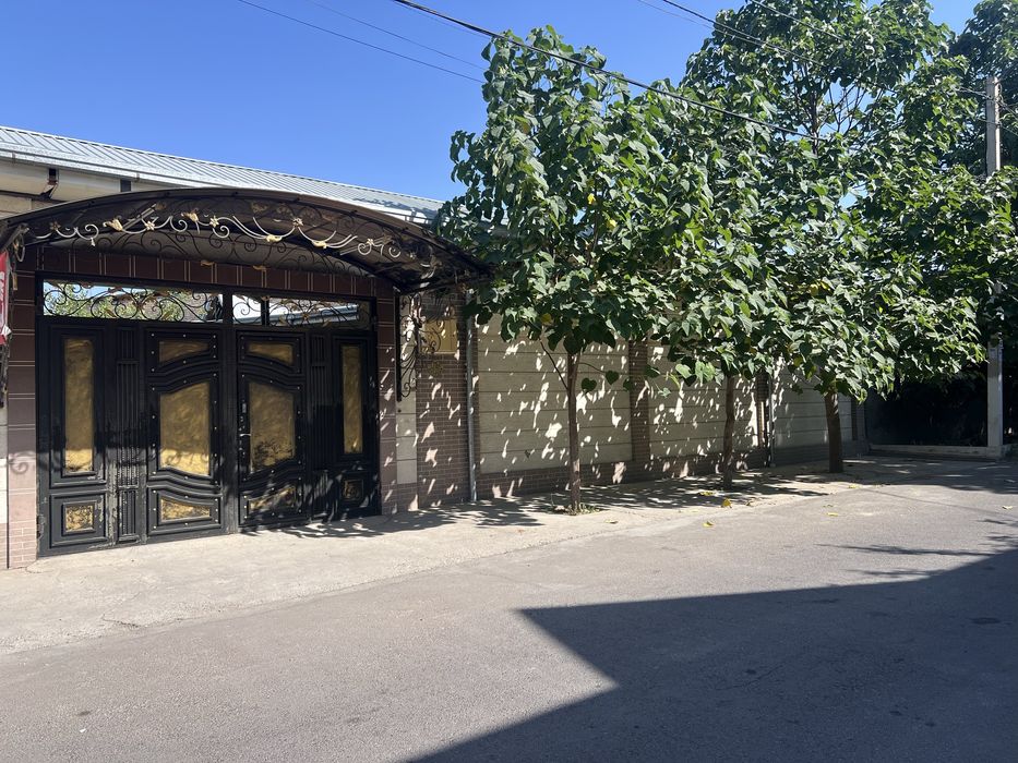 Яхши маҳаллада, Медгородок–Янги ТошМИ орасида ҳовли сотилади