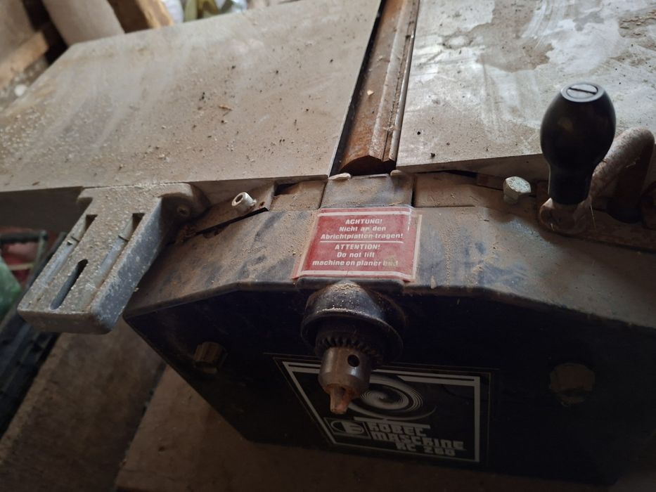 Vând abric plus circular