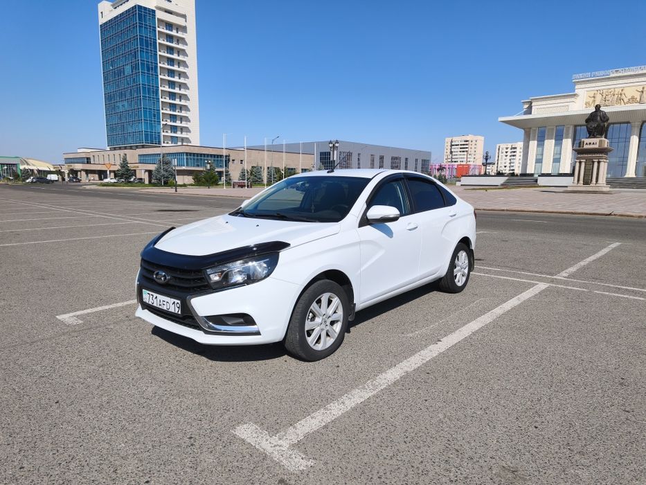Продам автомобиль Лада Веста