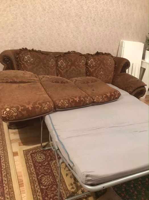 Продам диван с креслой