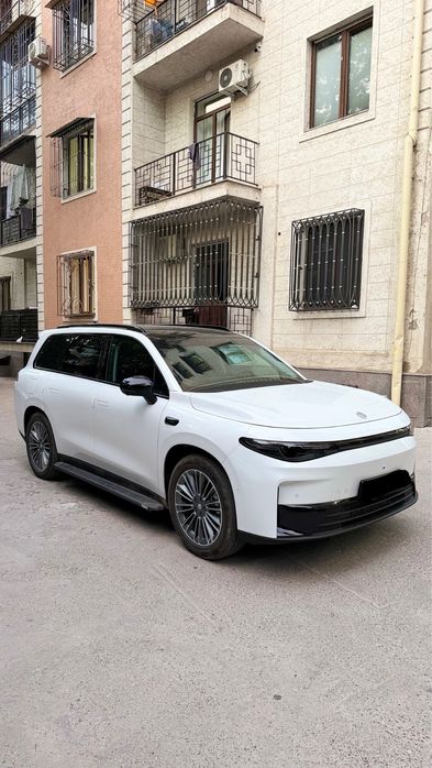 Leapmotor C16 comfort 1 позиция