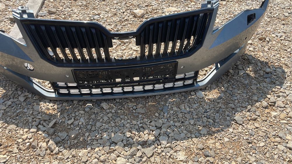 Предна броня Skoda Superb 3