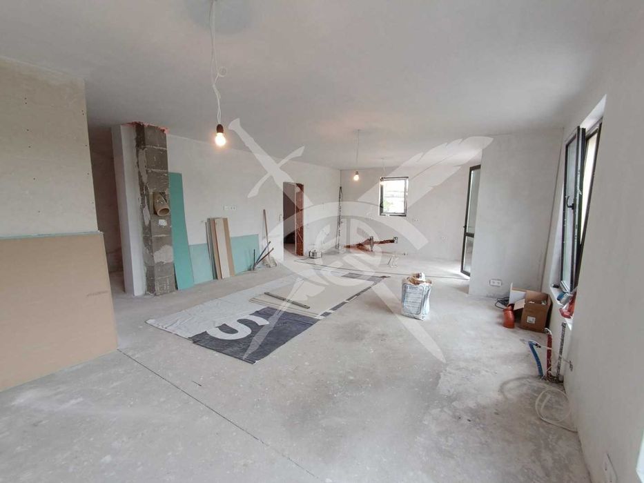 Продава се Къща в с. Пролеша, Област София-област - 173 кв.м за 1000 €/кв.м - Снимка #2