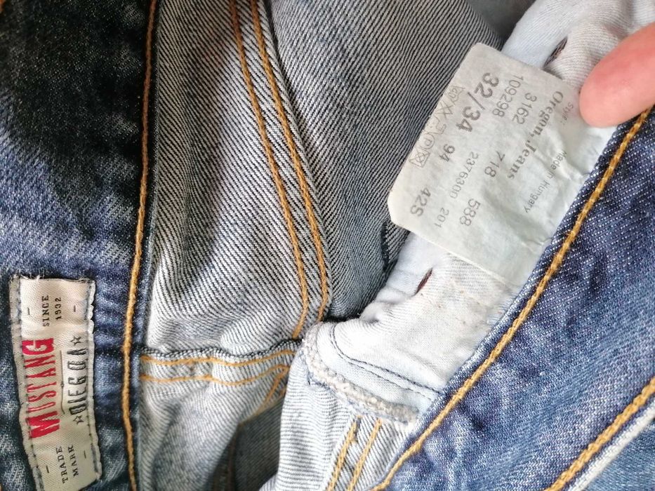 Blugi Mustang pentru barbati