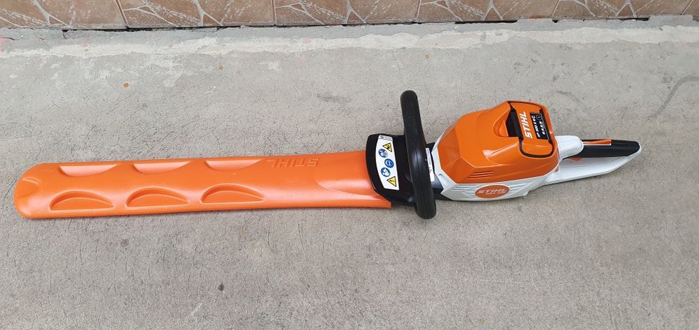 Foarfeca tuns gard viu stihl HSA.100.
