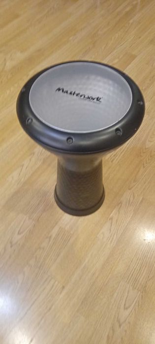 Продавам тарамбука с калъф