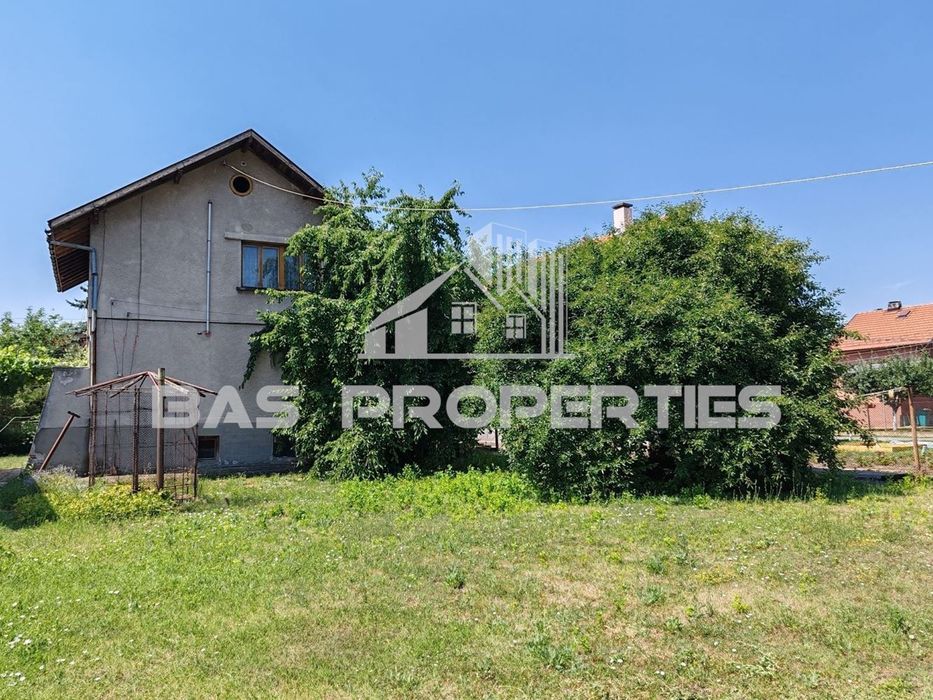 Продава се Къща в с. Петърч, Област София-област - 130 кв.м за 1808 €/кв.м - Снимка #1