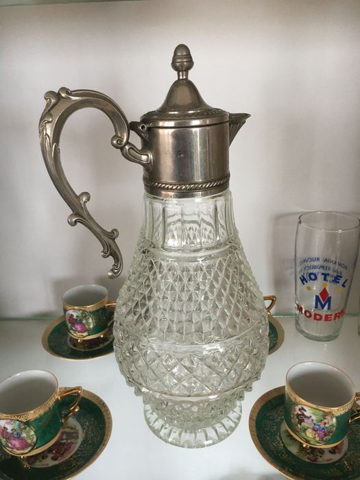 Кана гарафа с обков