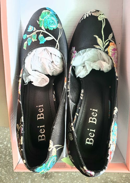 Pantofi toc broderie florala 37