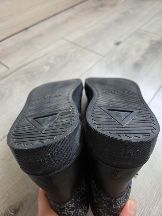 Оригинални Guess обувки