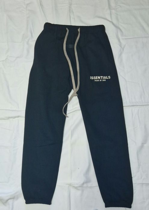 Pantaloni Essentials