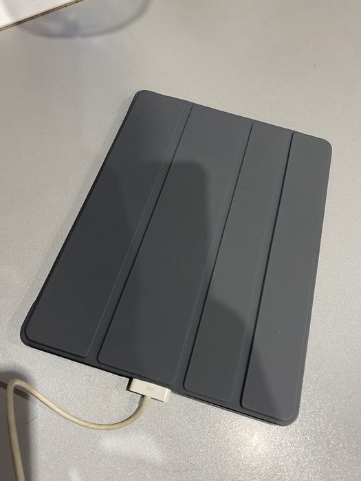 Ipad Argintiu 32 gb .