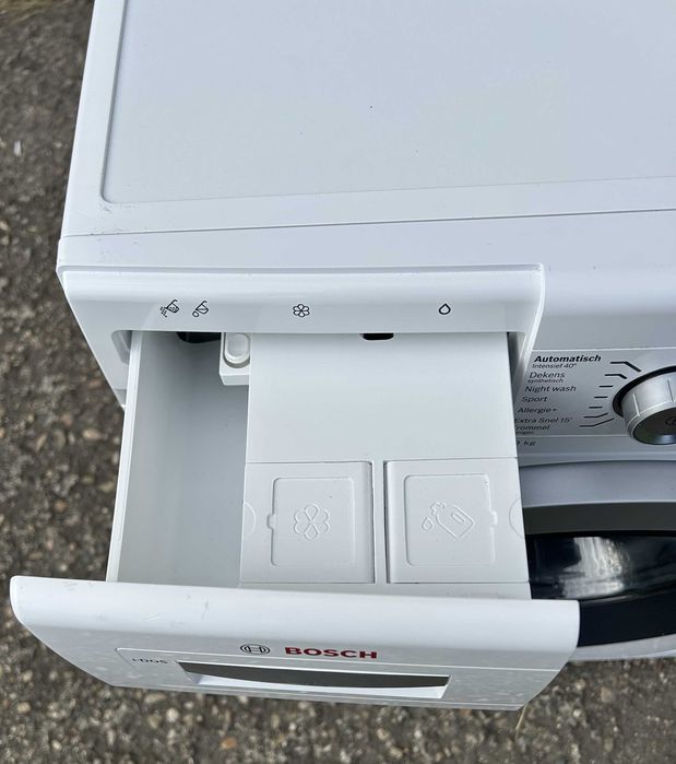 Bosch пералня Serie 8 WAW32642NL (9 кг, 1600 об/мин, i-DOS) + 6 месеца гаранция