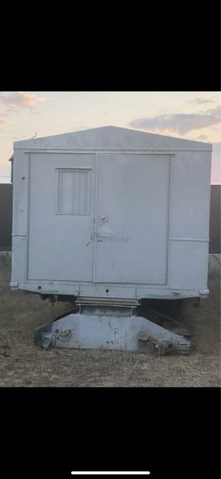 Продаю прицеп размер 7*2,5 кунг военный