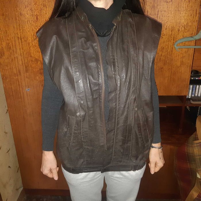 Кожено яке без ръкави/елек/