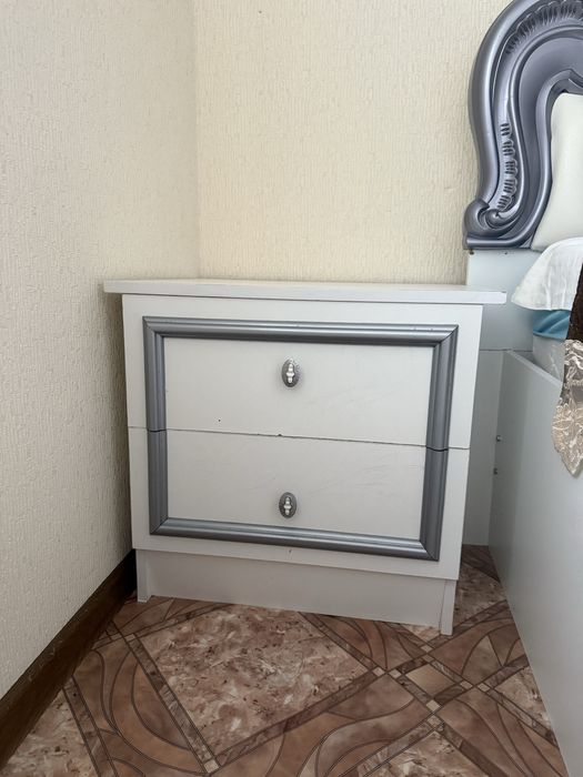 Спальный гарнитур с матрацом