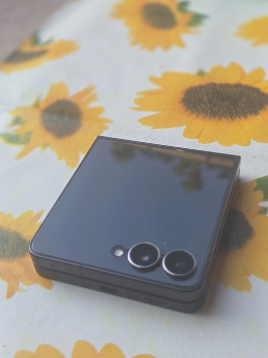 Samsung  flip 7 512 gb, in garantie iulie 2027
