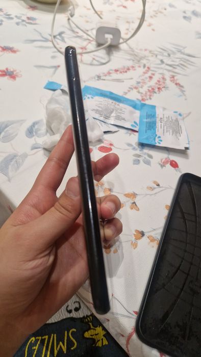 Продам телефон samsung