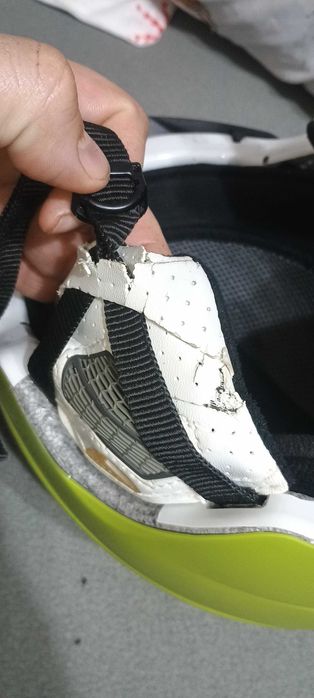 Ски каска Alpina зелена