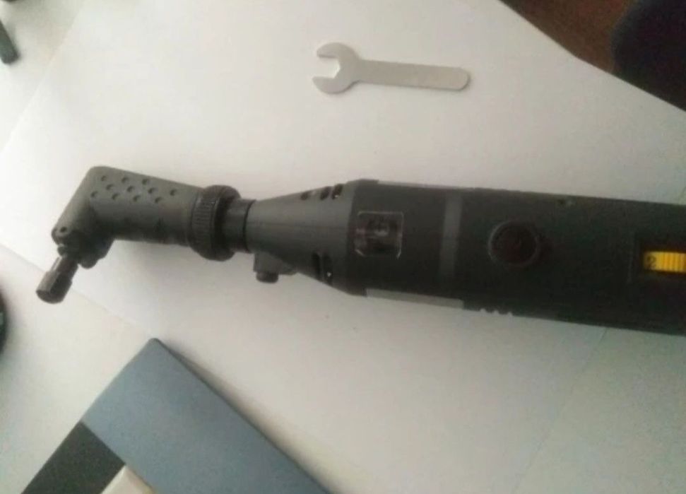 угловая насадка для дрели