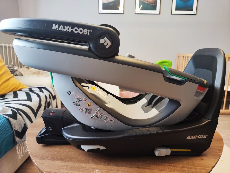 Maxi-Cosi Coral + FamilyFix3 ISOFIX + адаптери за количка – ADAC 1,6