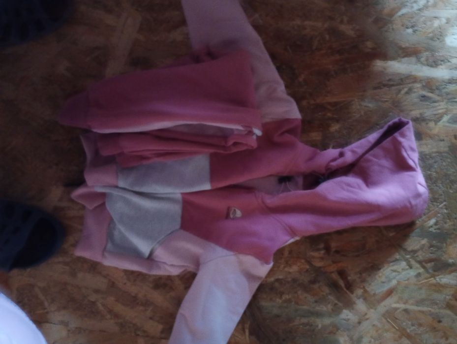 lot hainute fetita 104