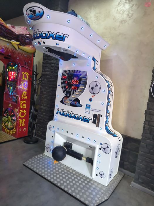 Въздушен хокей u Баскетбол Wik , Box Jakar