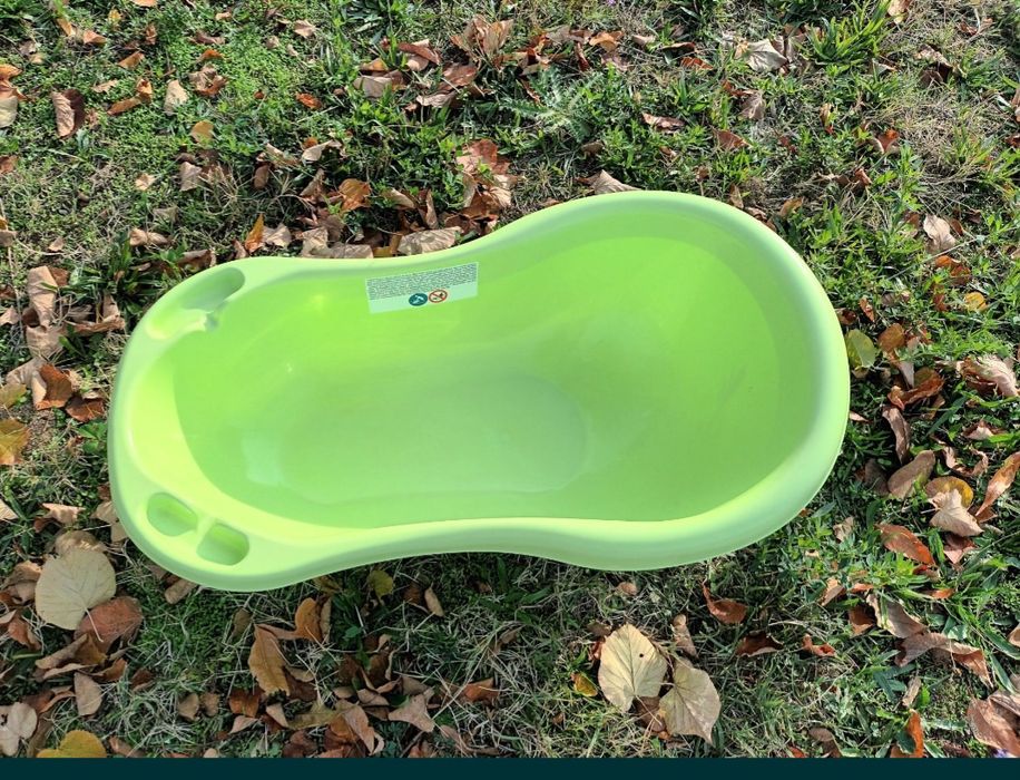 Продавам детско коритце