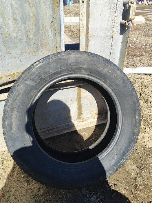 Продам б/у шины Michelin