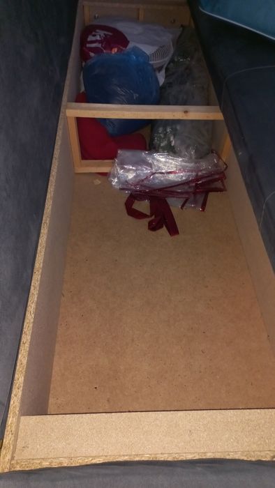 Продам б/у диван