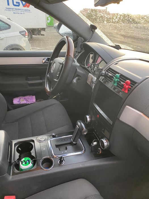 Vând vw touareg2.5 TDI diesel– 2007