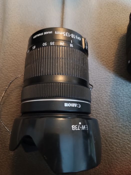 Canon eos 650D с двумя объективами