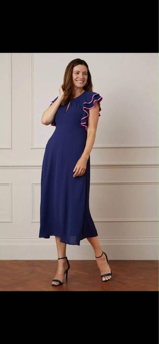 Нови рокли Karen Millen, Coast