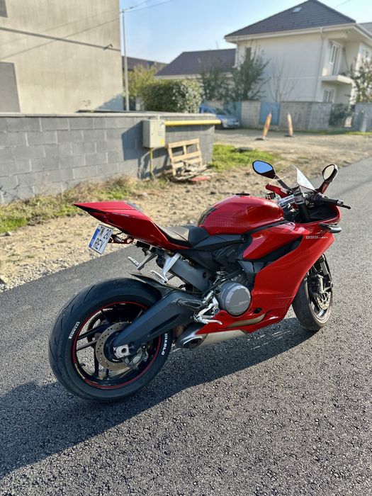 Ducati Panigale 899 V2