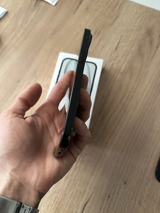 Продам Айфон 15 IPhone