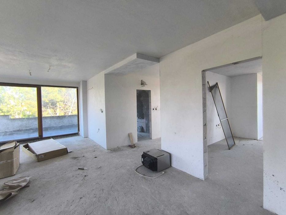 Продава се Двустаен апартамент в к.к. Слънчев бряг - 94 кв.м за 873 €/кв.м - Снимка #2