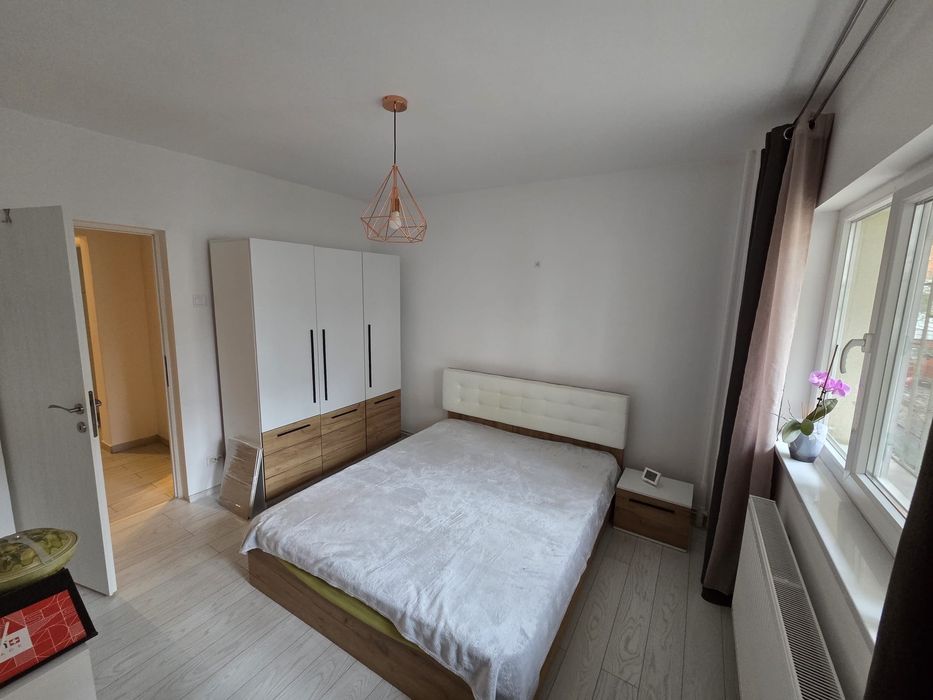 Apartament 3 camere de vânzare moșilor