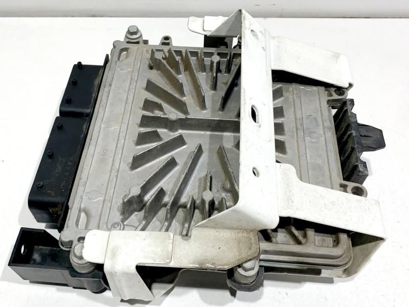 Calculator motor ECU Volvo XC60 2.4 d5 D5244T15 215 cp 31336983