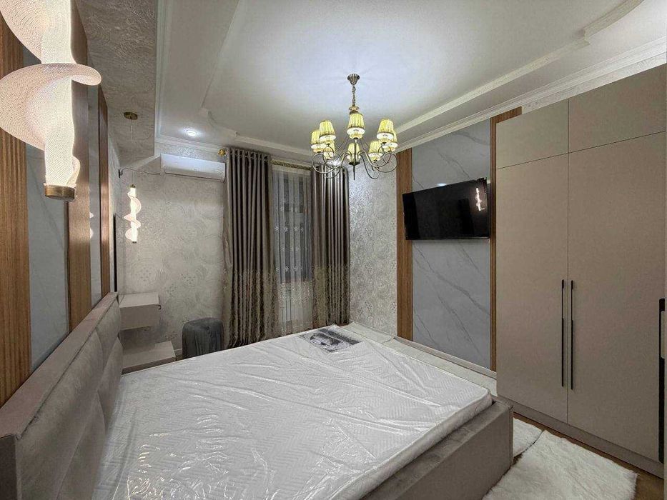 Срочно! Продаётся 4х комнатная ЛЮКС квартира на первом этаже!!!