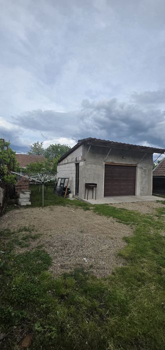 Casa individuala de vânzare zona Sancrai