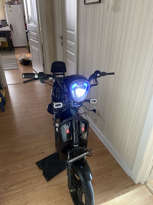 Электроскутер Sk8